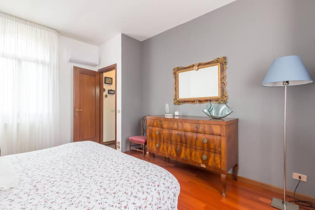 Dadahome Elegante Appartamento Vicino Al Centro Treviso Buitenkant foto